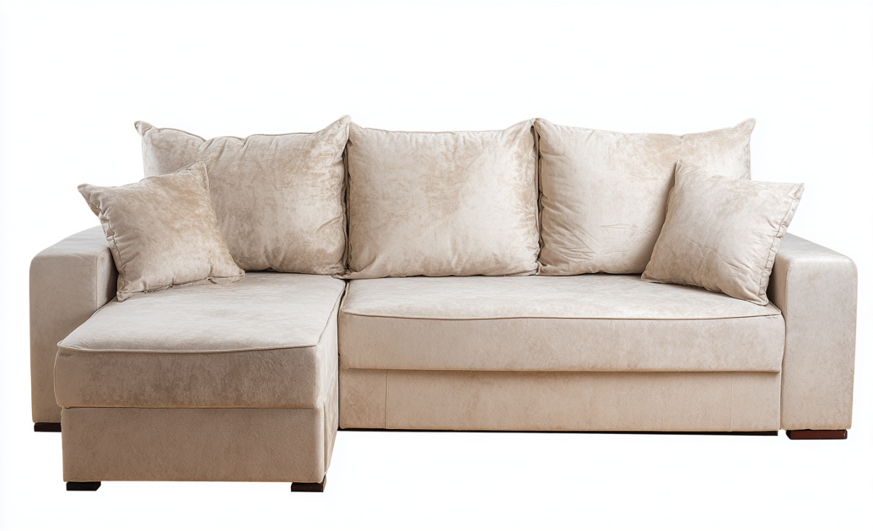 Sofá esquinero beige de tres plazas en tela, combinación para salón con cojines