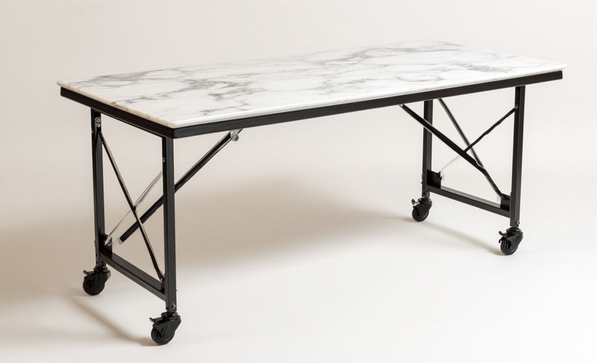 Mesa consola de conferencias plegable y móvil con tablero de mármol y estructura con ruedas de metal.