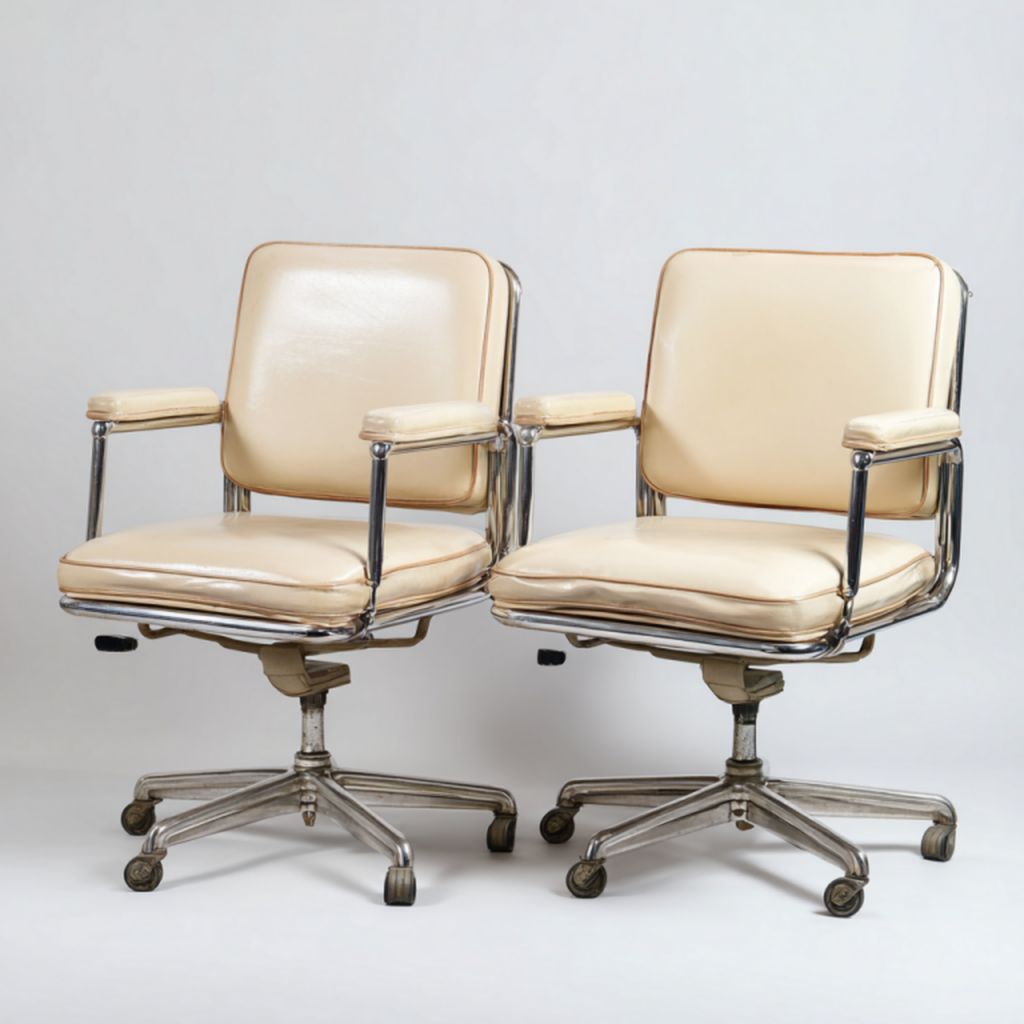 Sillas de oficina giratorias en piel sintética color beige (juego de 2)