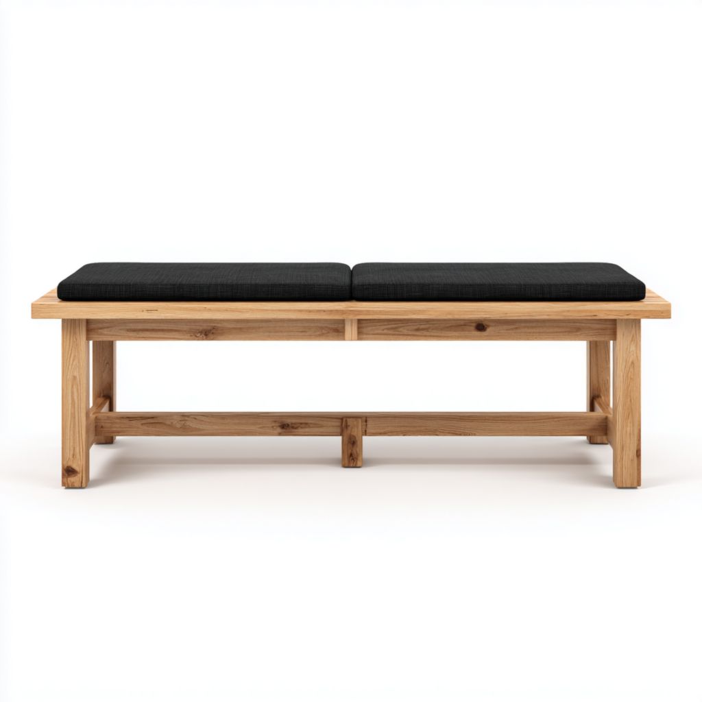 Bancal moderno para exterior con estructura de madera y cojín negro, ideal para uso al aire libre