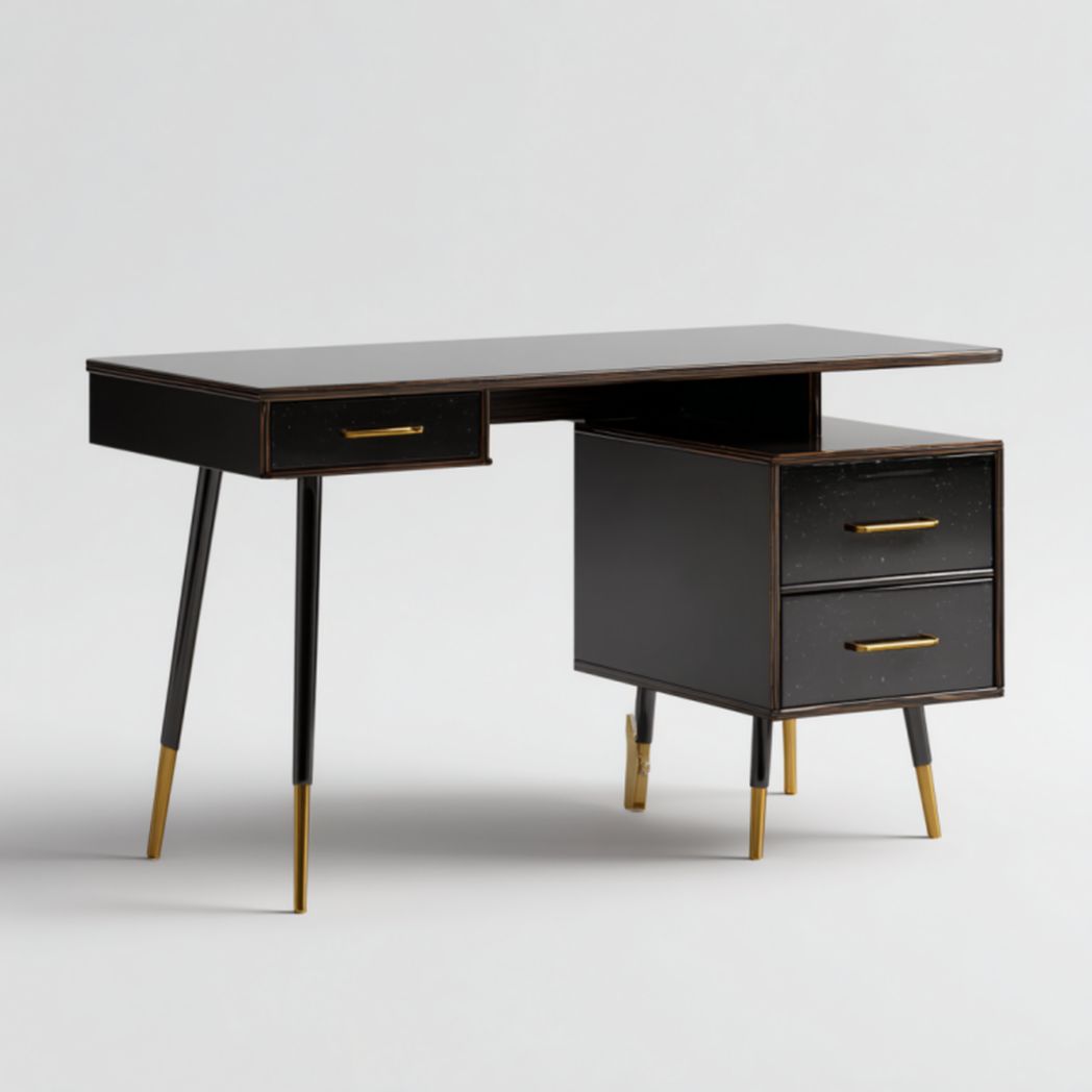 Escritorio negro con 3 cajones y detalles metálicos dorados