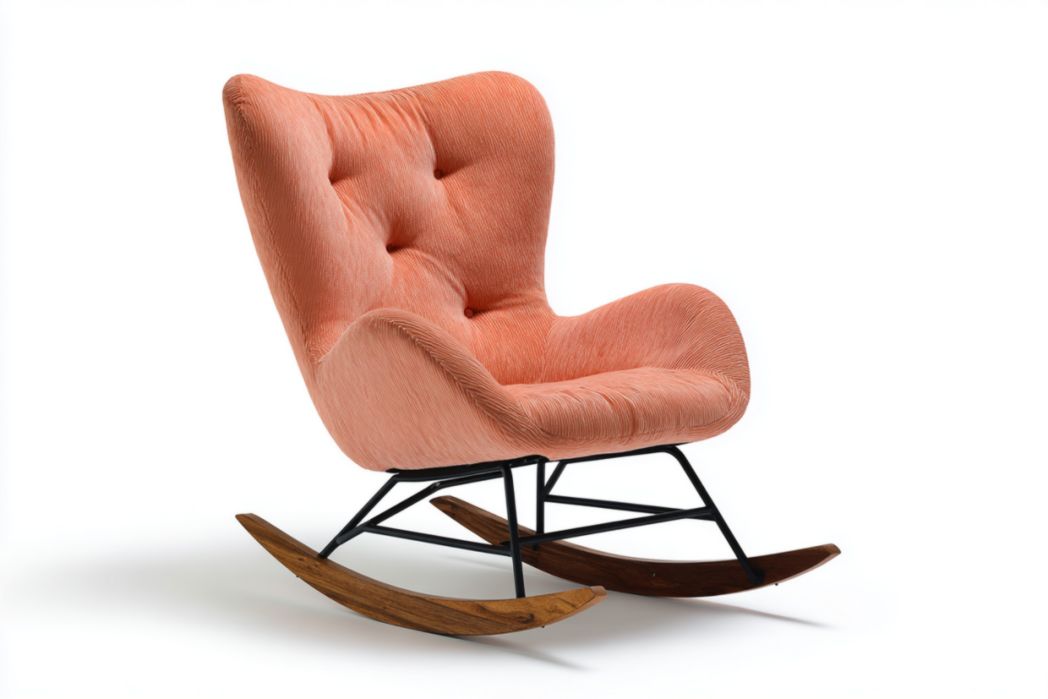 Mecedora tapizada coral con estructura de acero y balancines de madera