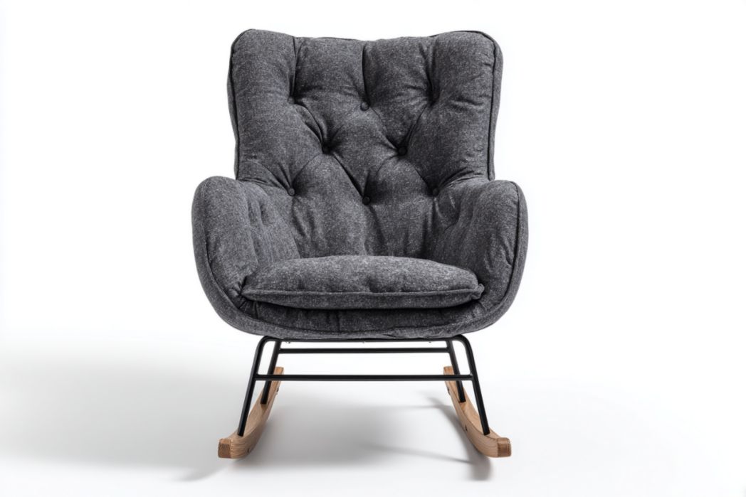 Mecedora tapizada gris oscuro con estructura negra y patines de madera